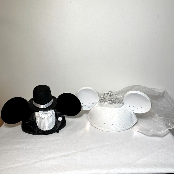 Disney Mickey & Minnie Mouse Wedding Groom & Bride Ears, Hats. Disneyland - Picture 2 of 15